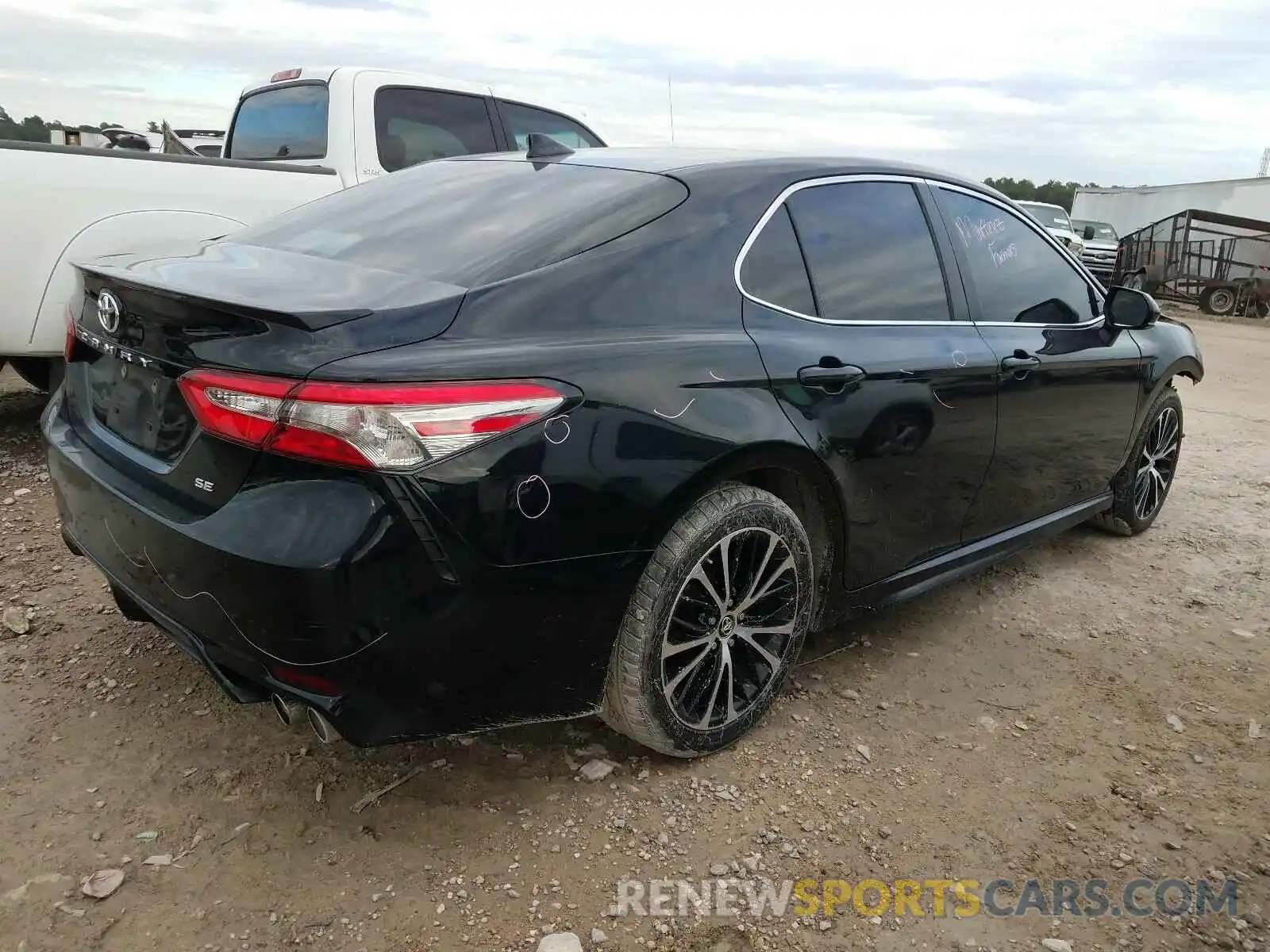 4 Фотография поврежденного автомобиля 4T1B11HKXKU178152 TOYOTA CAMRY 2019