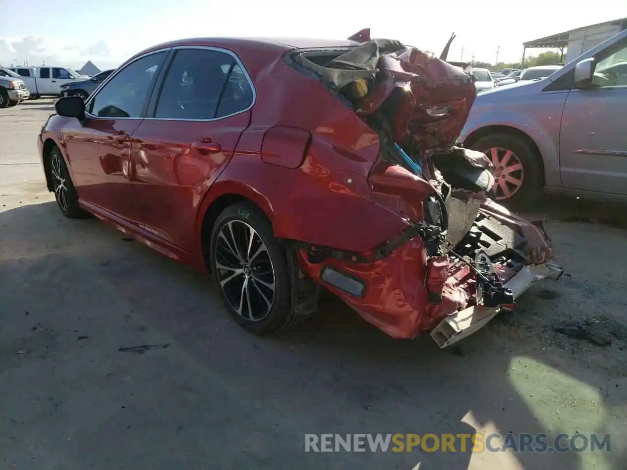 3 Photograph of a damaged car 4T1B11HKXKU178748 TOYOTA CAMRY 2019