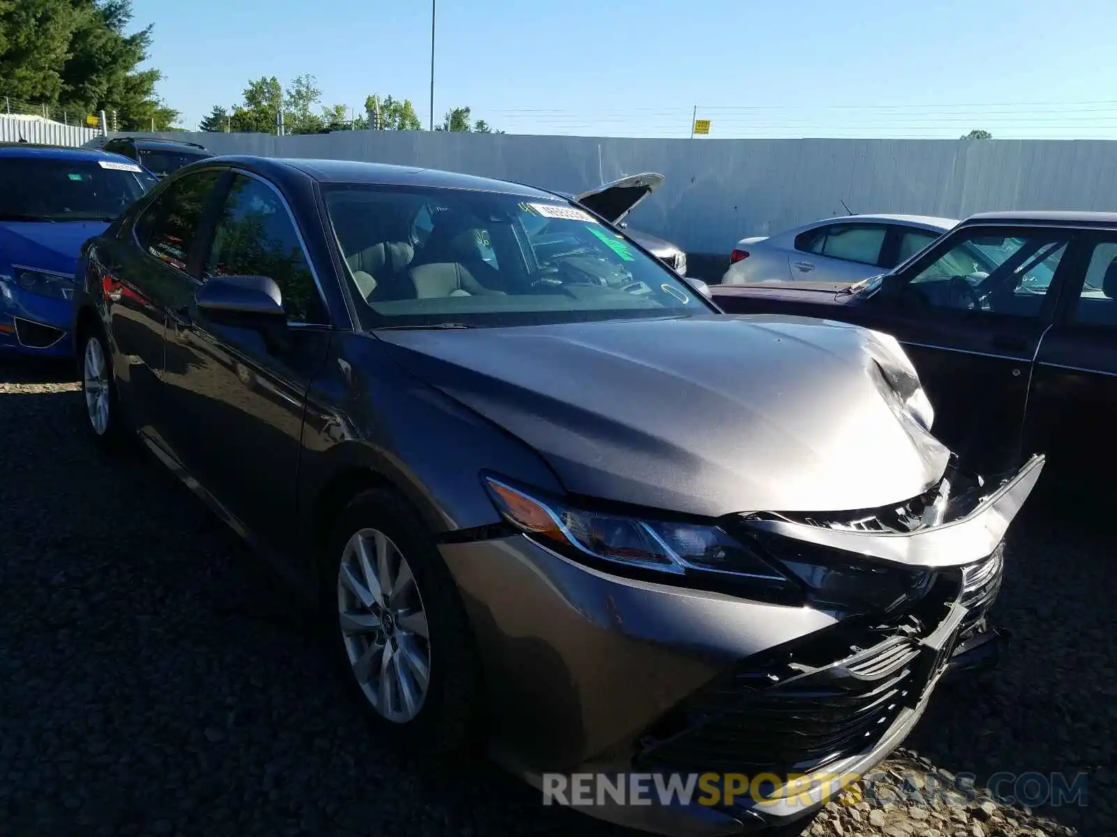 1 Photograph of a damaged car 4T1B11HKXKU180242 TOYOTA CAMRY 2019