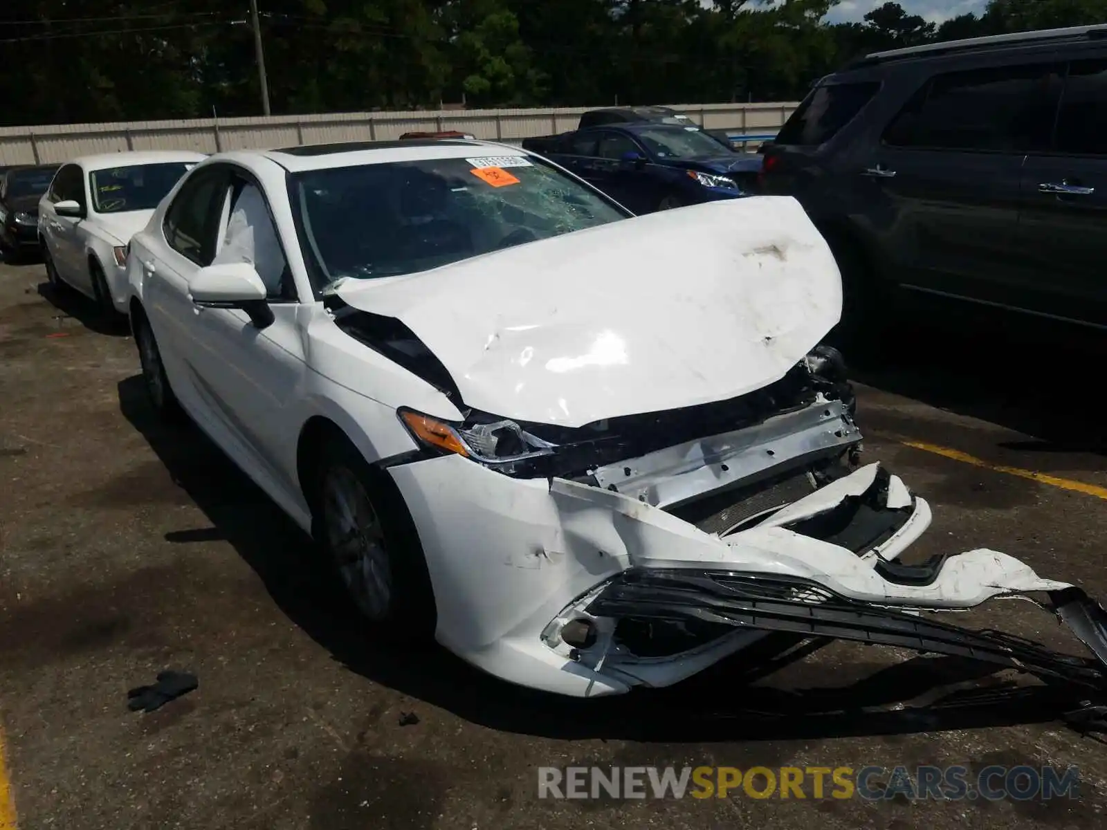 1 Photograph of a damaged car 4T1B11HKXKU181407 TOYOTA CAMRY 2019