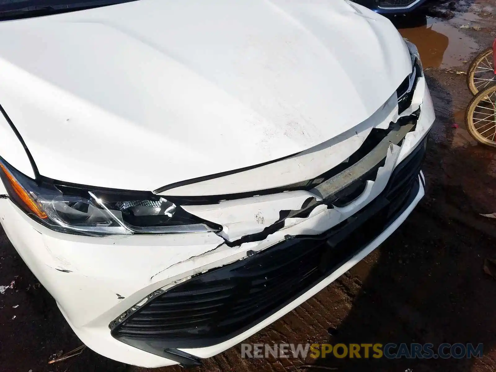 9 Photograph of a damaged car 4T1B11HKXKU181732 TOYOTA CAMRY 2019