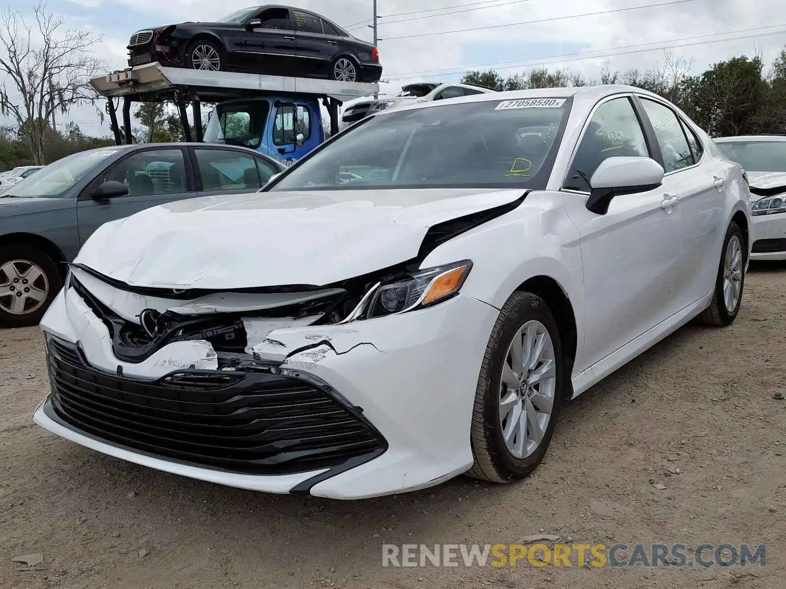 2 Photograph of a damaged car 4T1B11HKXKU182363 TOYOTA CAMRY 2019