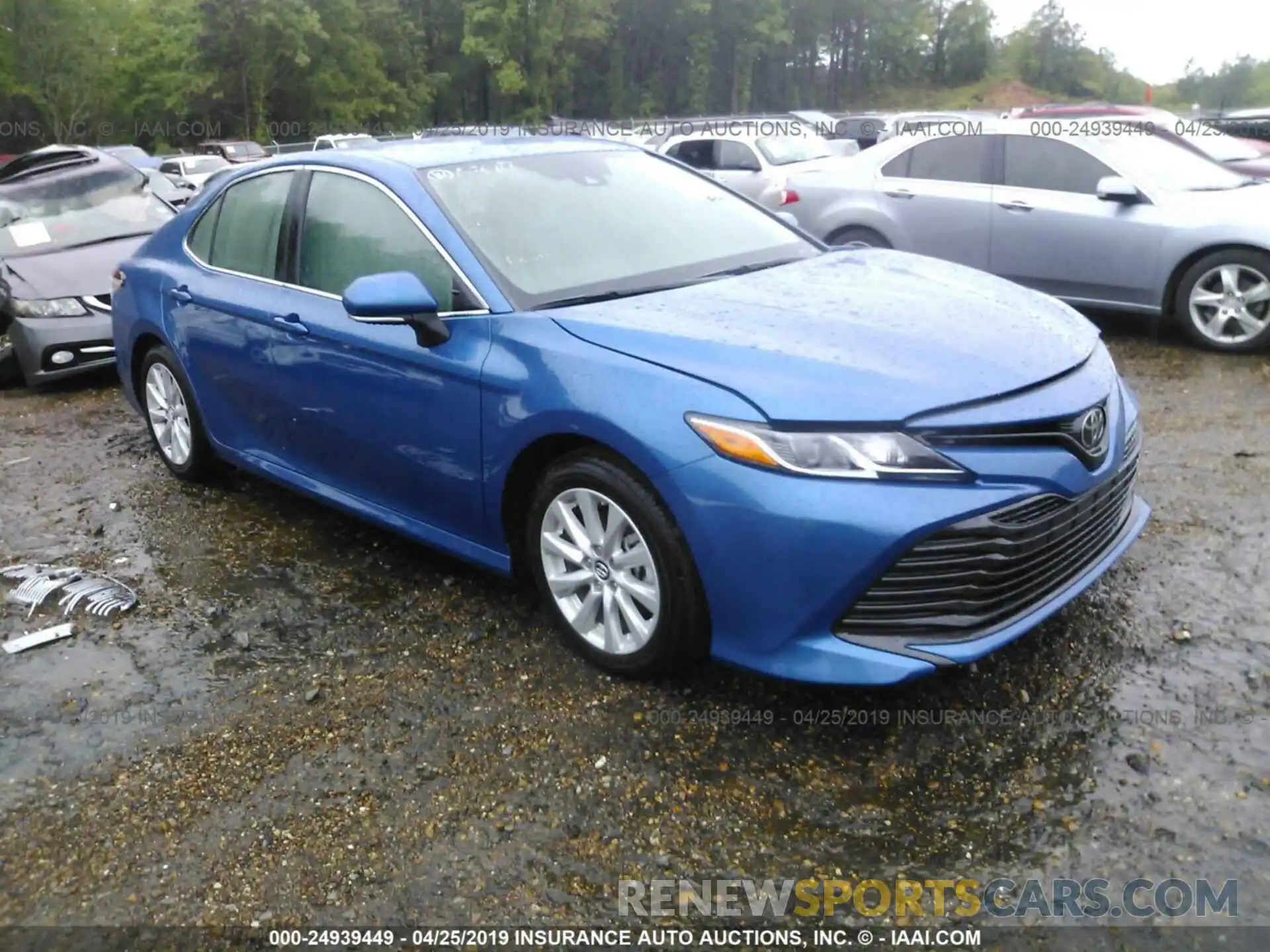 1 Photograph of a damaged car 4T1B11HKXKU183819 TOYOTA CAMRY 2019