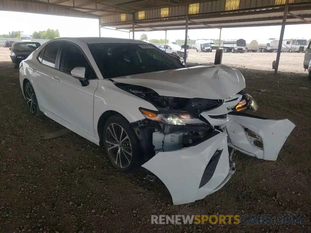 1 Photograph of a damaged car 4T1B11HKXKU184842 TOYOTA CAMRY 2019