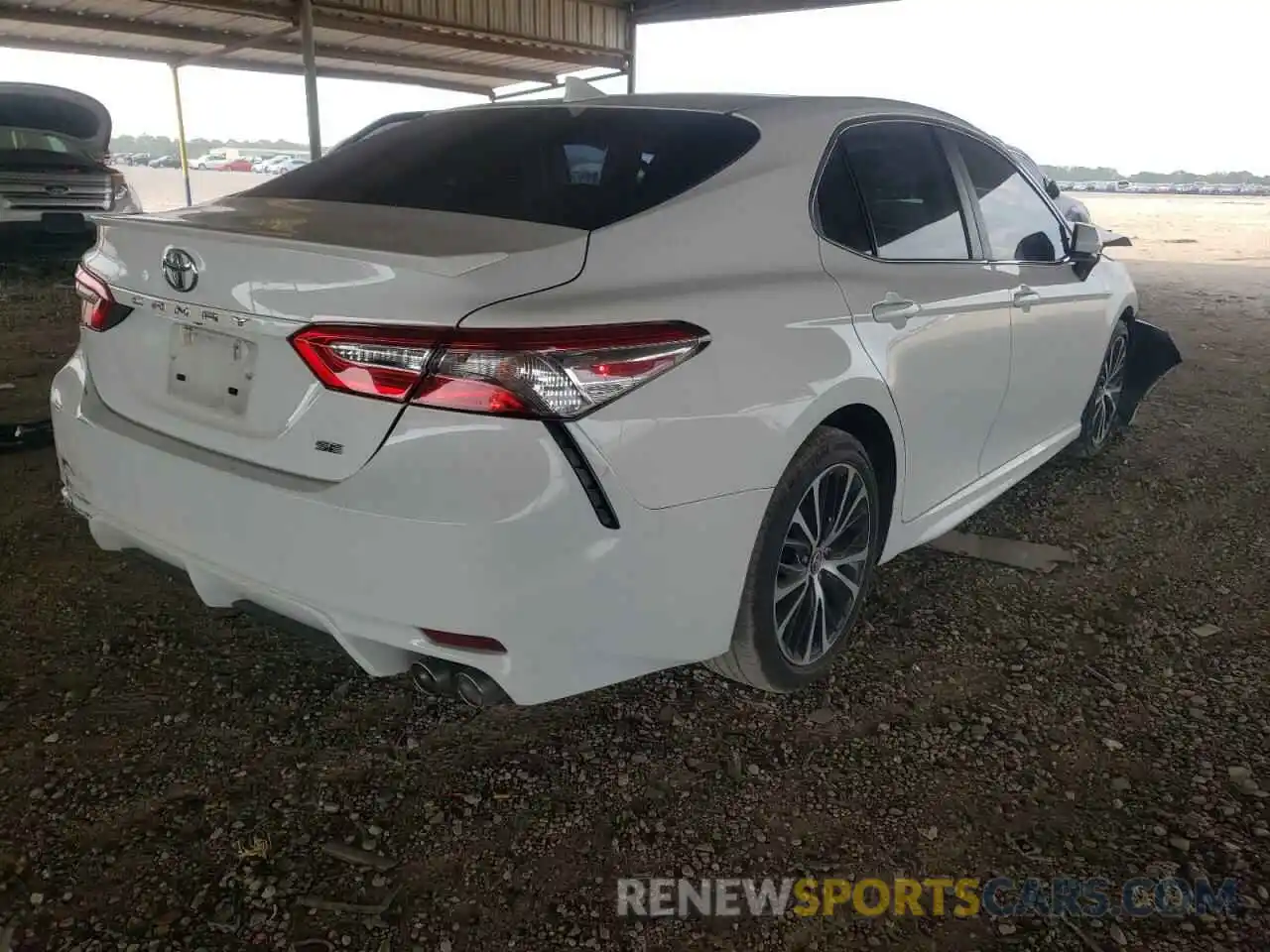 4 Photograph of a damaged car 4T1B11HKXKU184842 TOYOTA CAMRY 2019