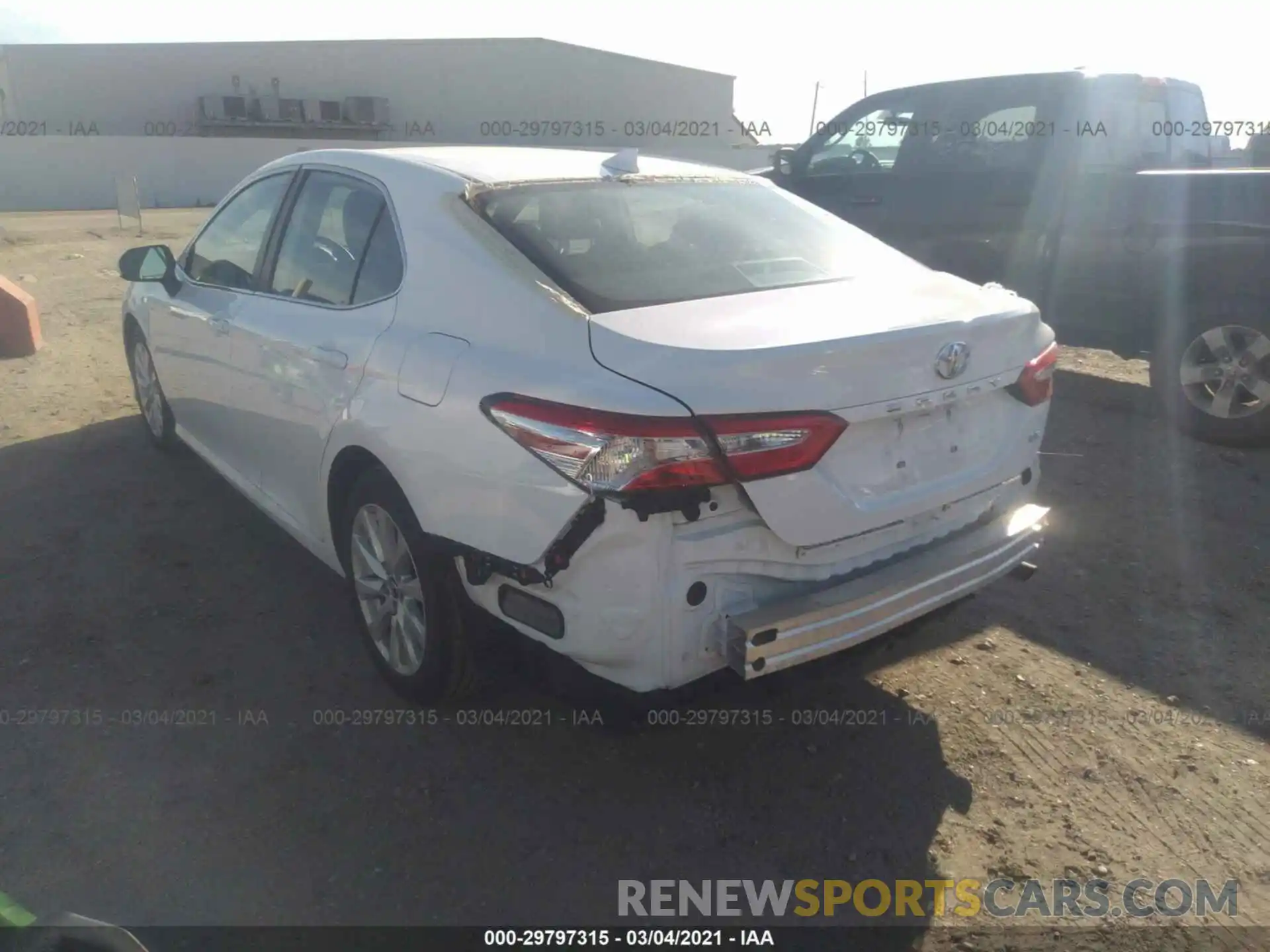 3 Photograph of a damaged car 4T1B11HKXKU185277 TOYOTA CAMRY 2019