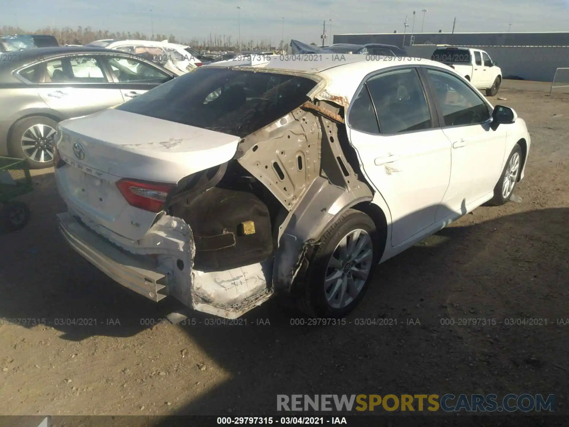 4 Photograph of a damaged car 4T1B11HKXKU185277 TOYOTA CAMRY 2019