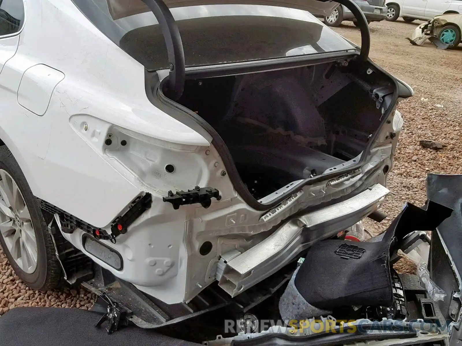9 Photograph of a damaged car 4T1B11HKXKU187837 TOYOTA CAMRY 2019