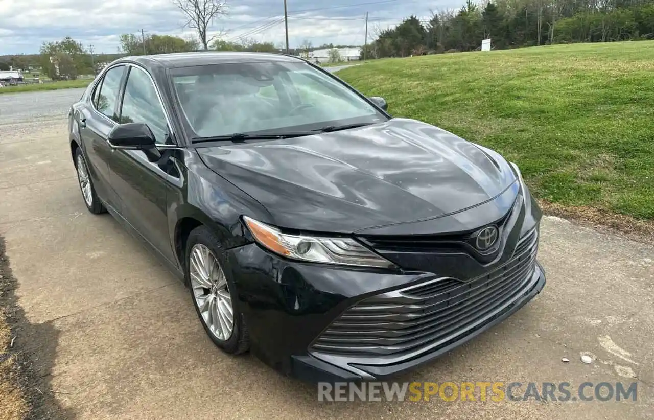 1 Photograph of a damaged car 4T1B11HKXKU188163 TOYOTA CAMRY 2019