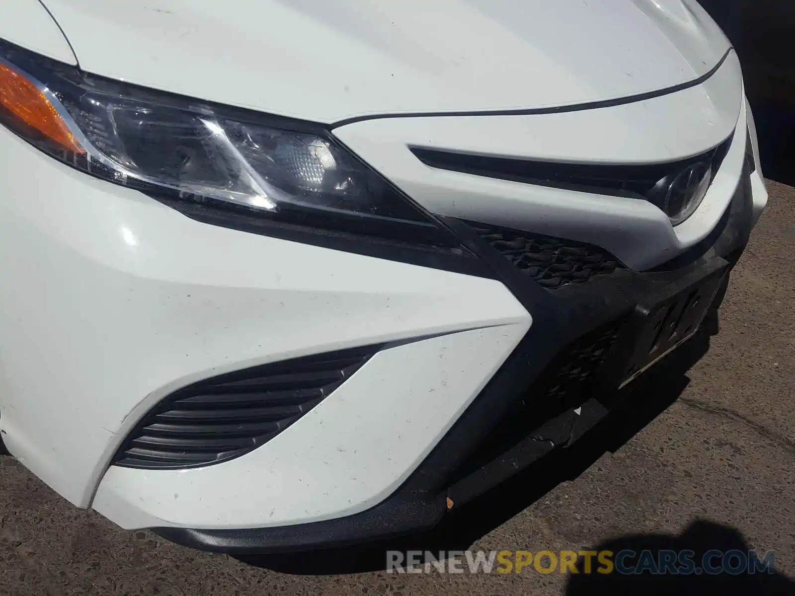 9 Photograph of a damaged car 4T1B11HKXKU188745 TOYOTA CAMRY 2019