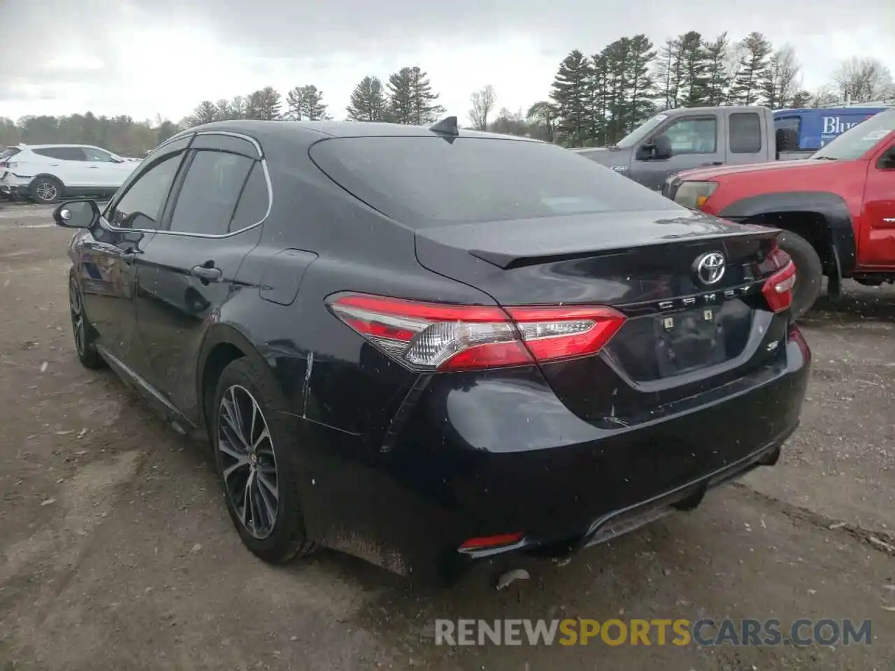 3 Photograph of a damaged car 4T1B11HKXKU189393 TOYOTA CAMRY 2019