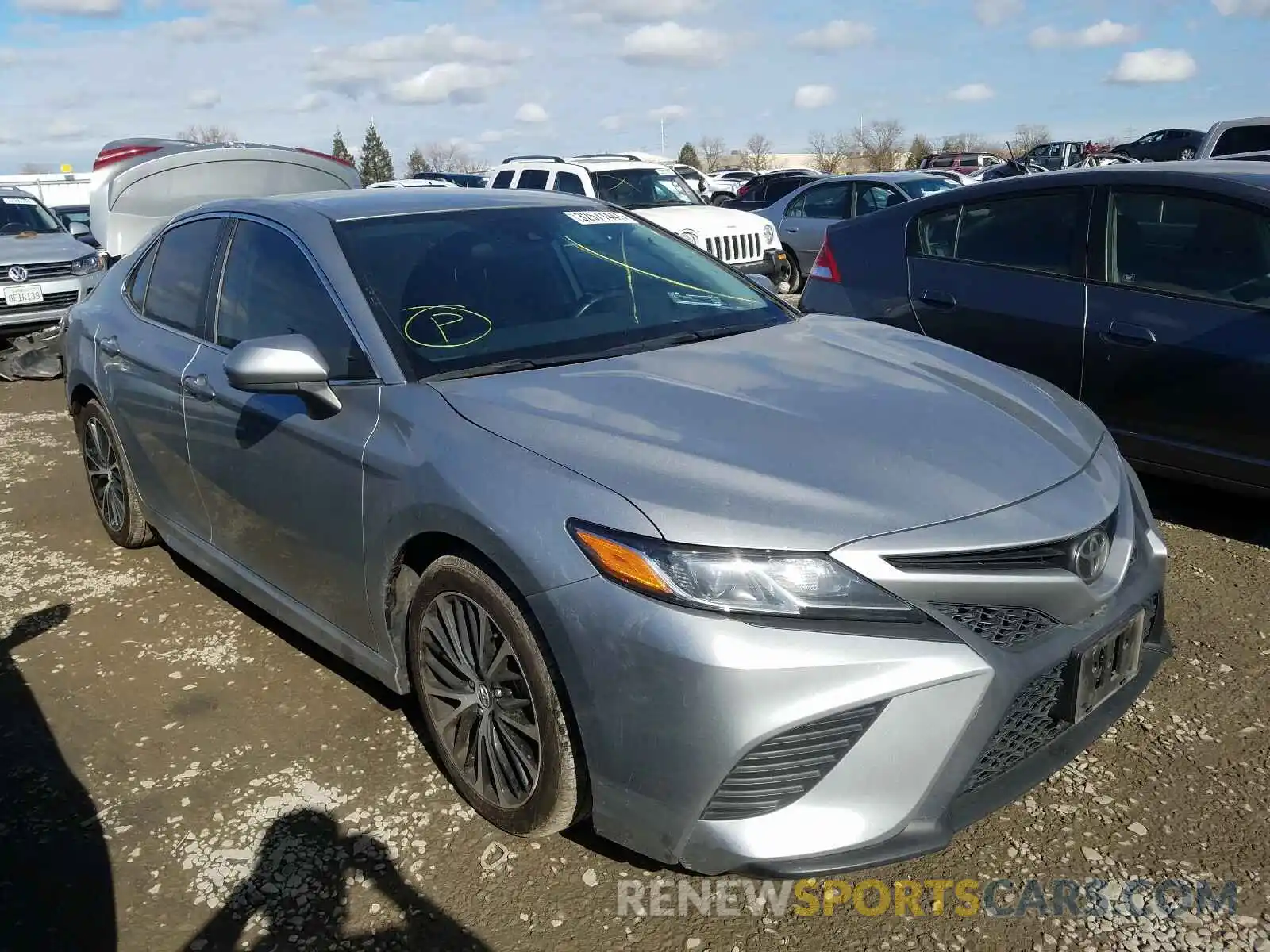 1 Photograph of a damaged car 4T1B11HKXKU189703 TOYOTA CAMRY 2019