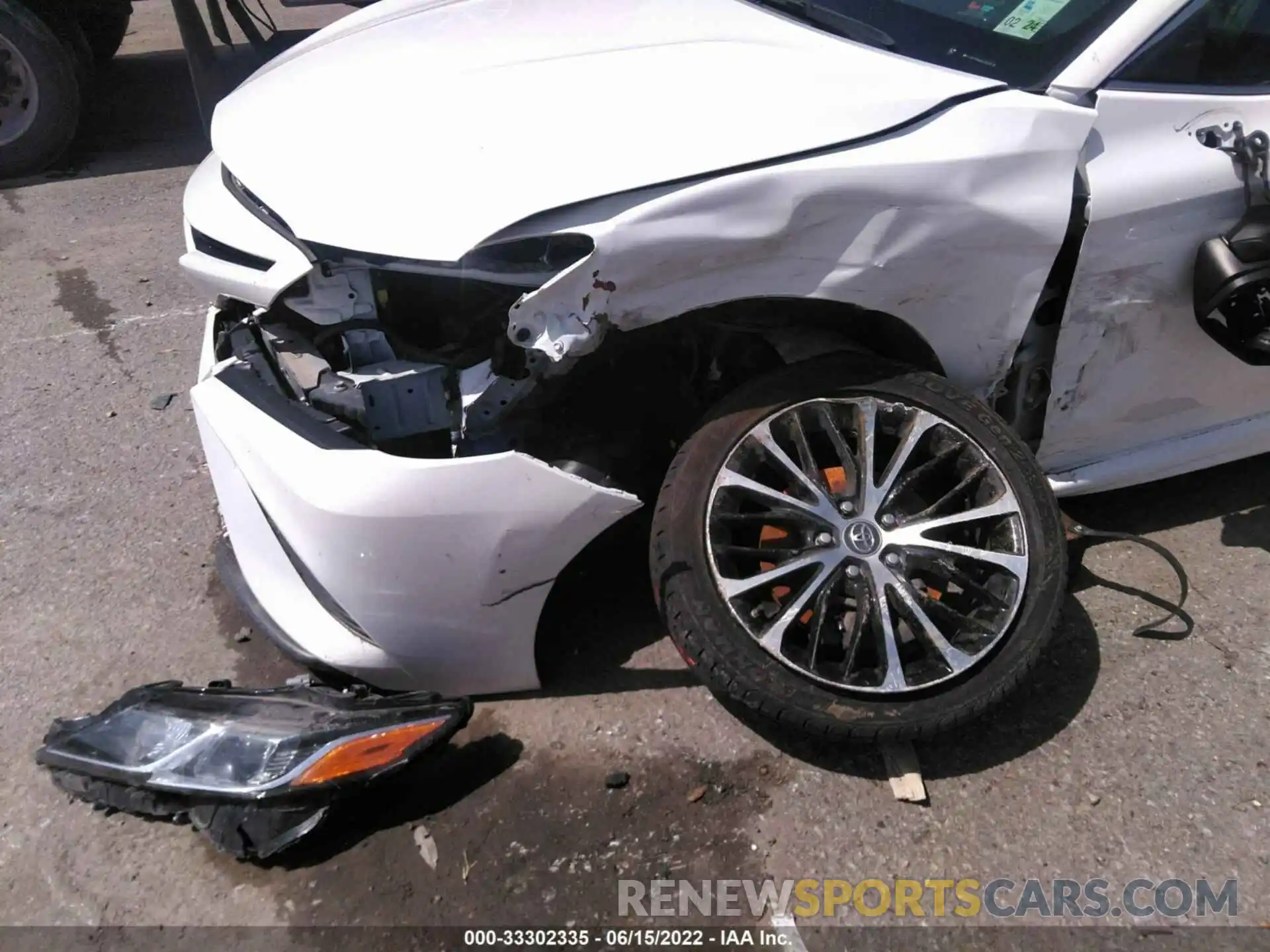 6 Photograph of a damaged car 4T1B11HKXKU190219 TOYOTA CAMRY 2019