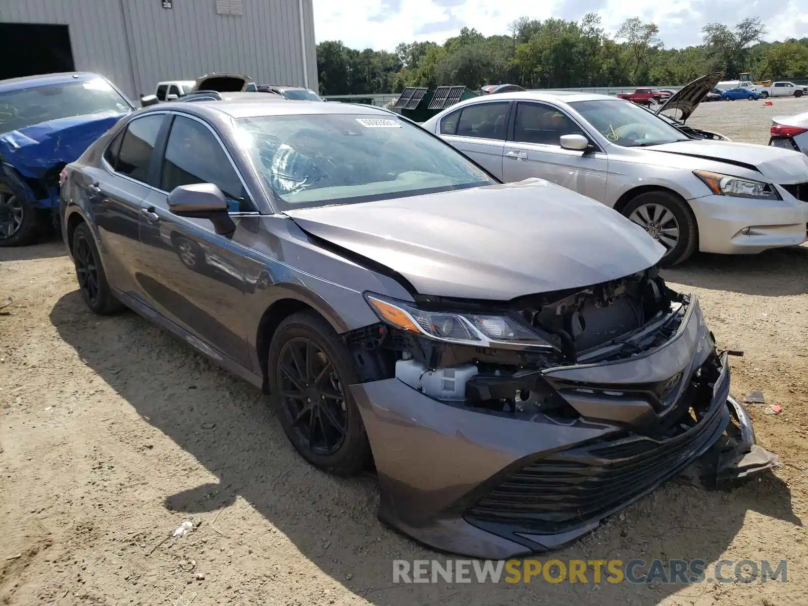 1 Photograph of a damaged car 4T1B11HKXKU190432 TOYOTA CAMRY 2019