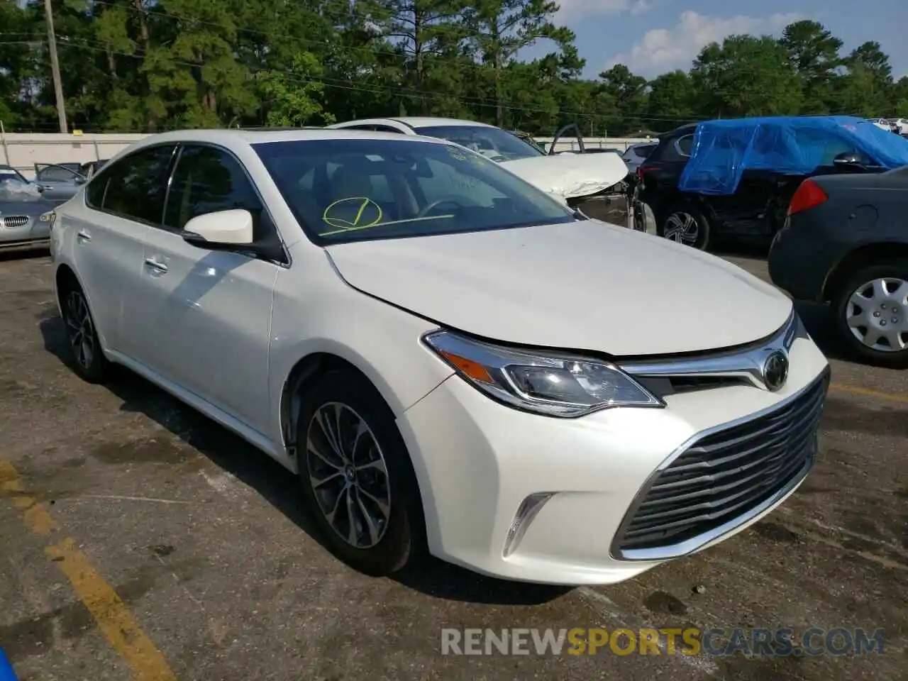 1 Photograph of a damaged car 4T1B11HKXKU190561 TOYOTA CAMRY 2019