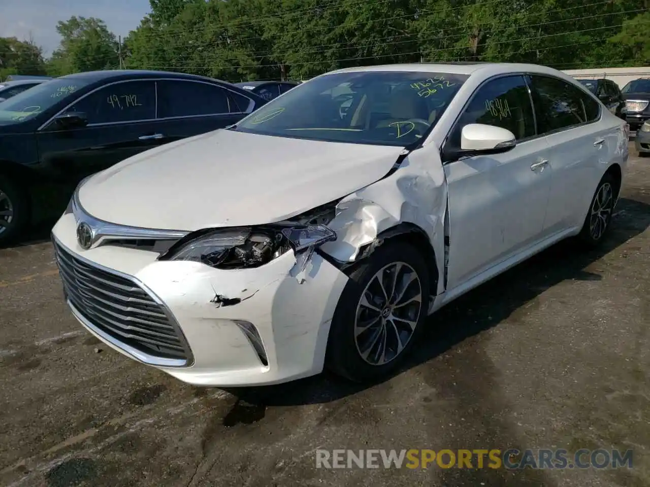 2 Photograph of a damaged car 4T1B11HKXKU190561 TOYOTA CAMRY 2019