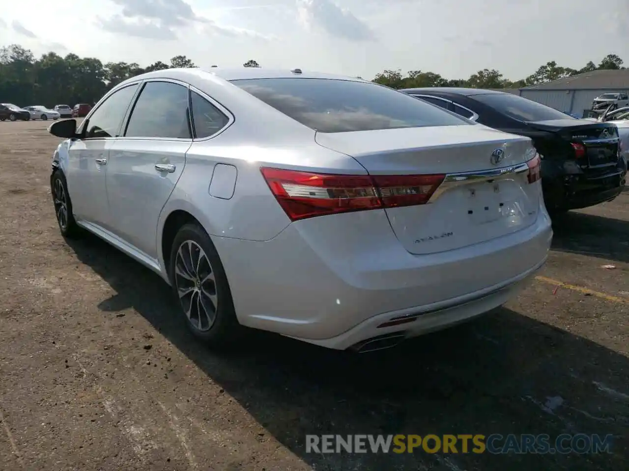 3 Photograph of a damaged car 4T1B11HKXKU190561 TOYOTA CAMRY 2019