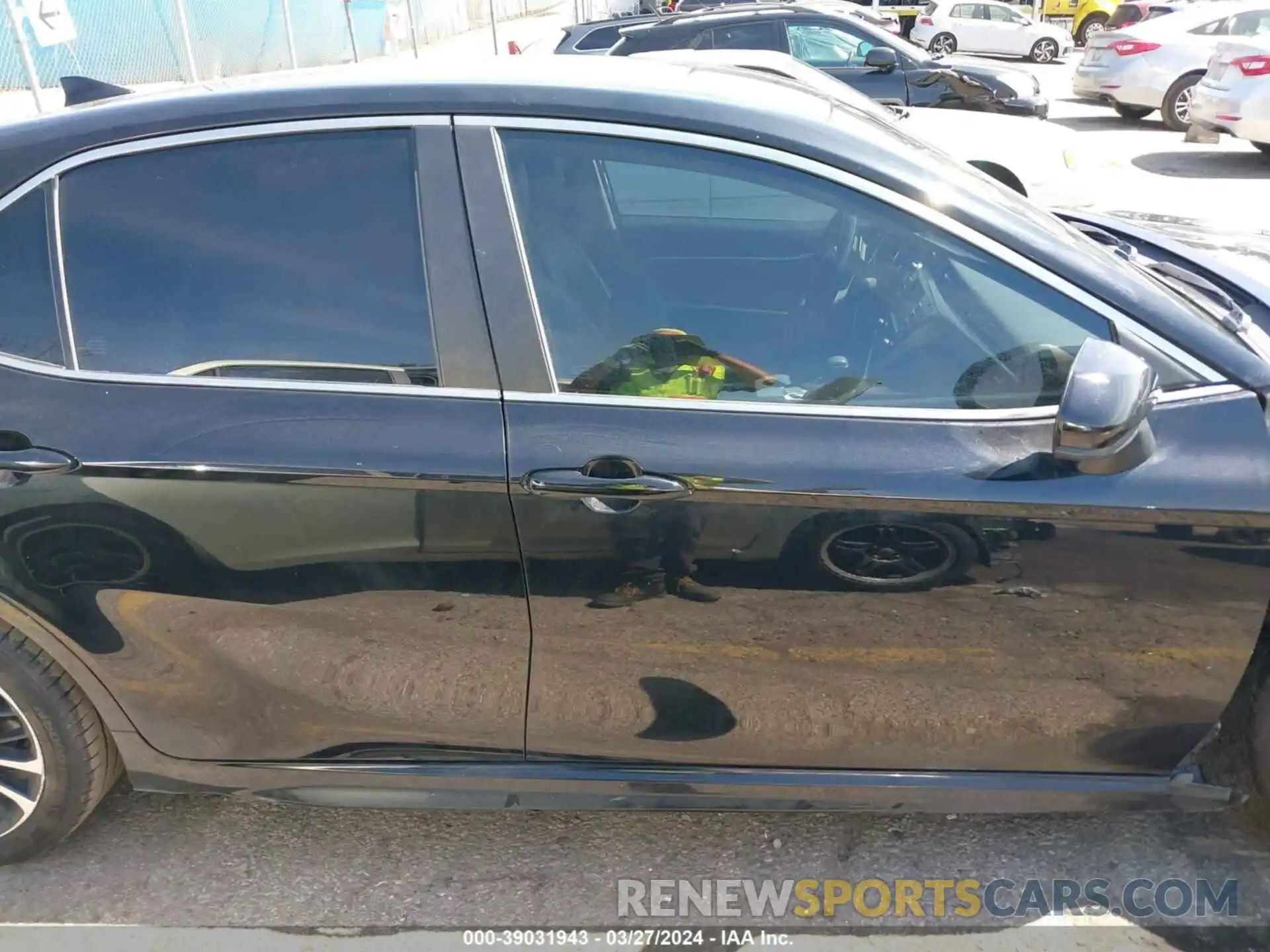 14 Photograph of a damaged car 4T1B11HKXKU190897 TOYOTA CAMRY 2019