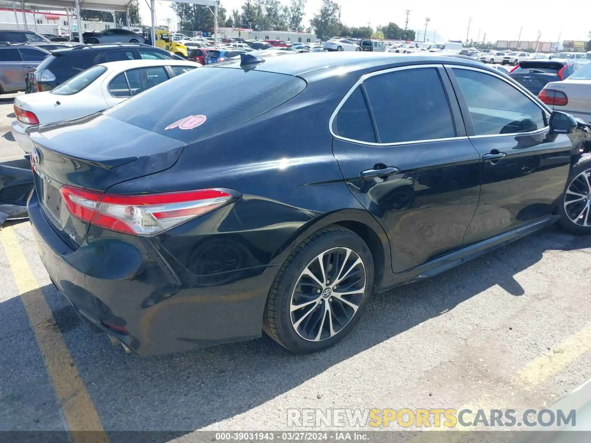 4 Photograph of a damaged car 4T1B11HKXKU190897 TOYOTA CAMRY 2019