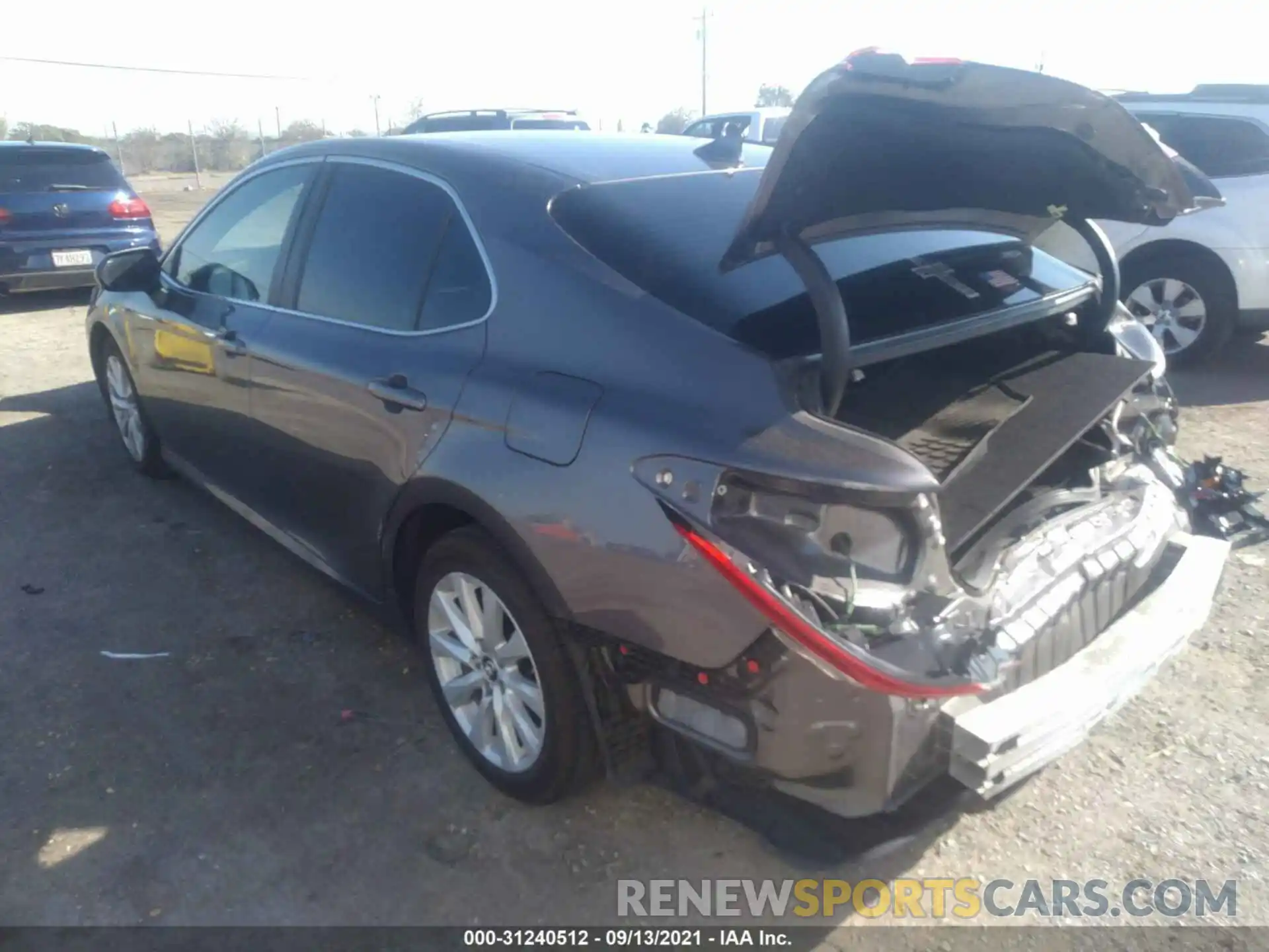 3 Photograph of a damaged car 4T1B11HKXKU191063 TOYOTA CAMRY 2019