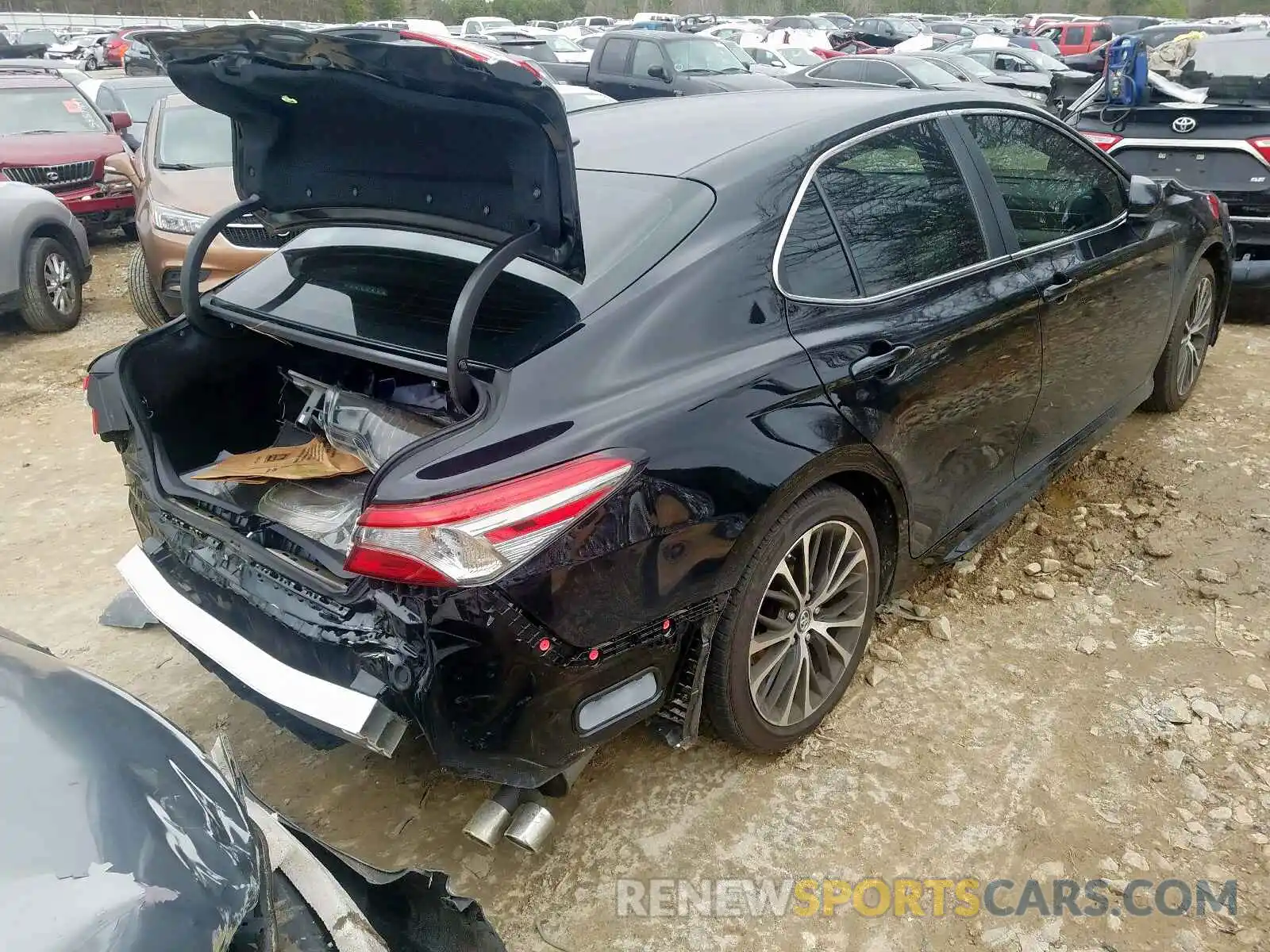 4 Фотография поврежденного автомобиля 4T1B11HKXKU191256 TOYOTA CAMRY 2019