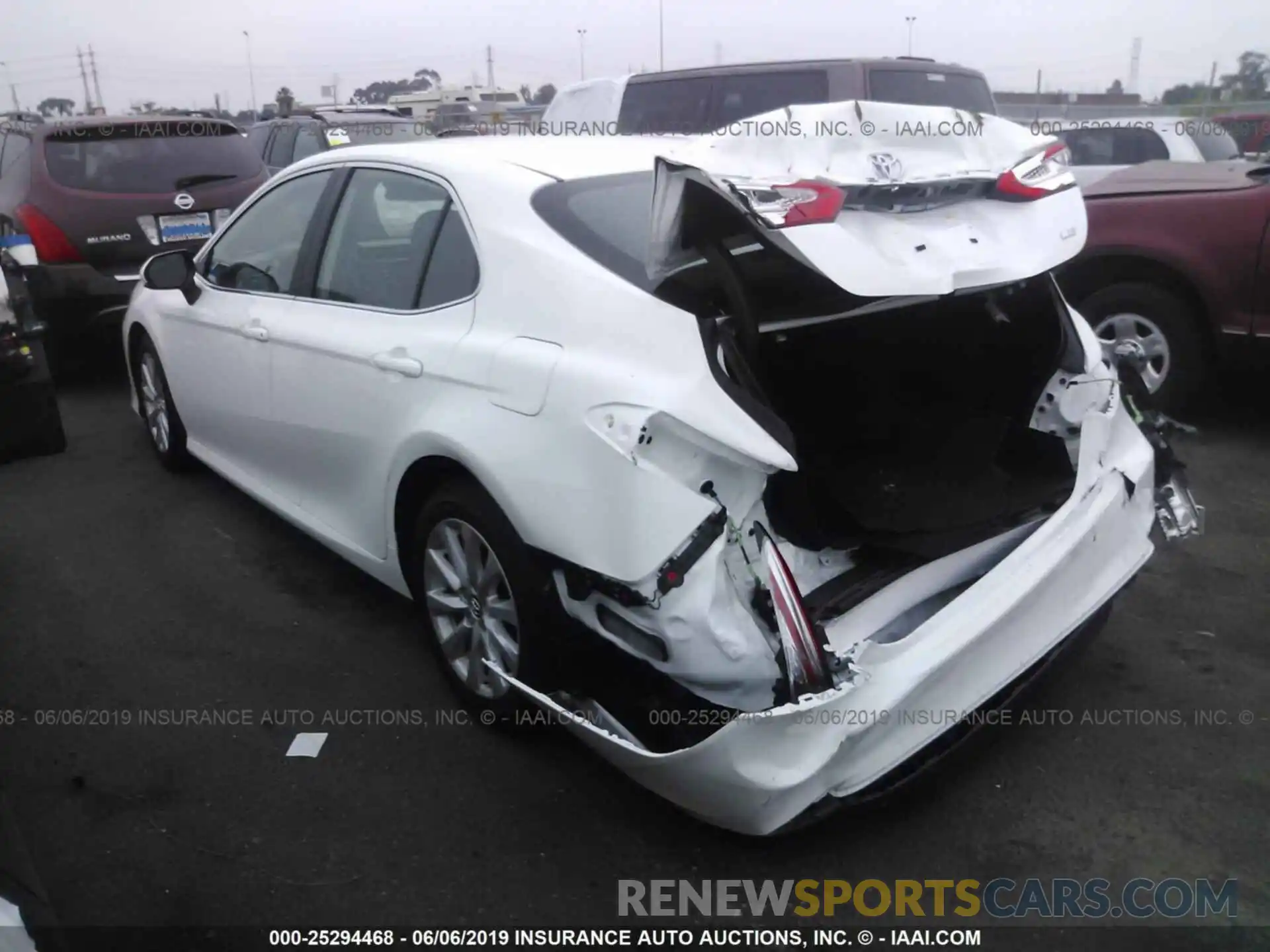 3 Photograph of a damaged car 4T1B11HKXKU191404 TOYOTA CAMRY 2019