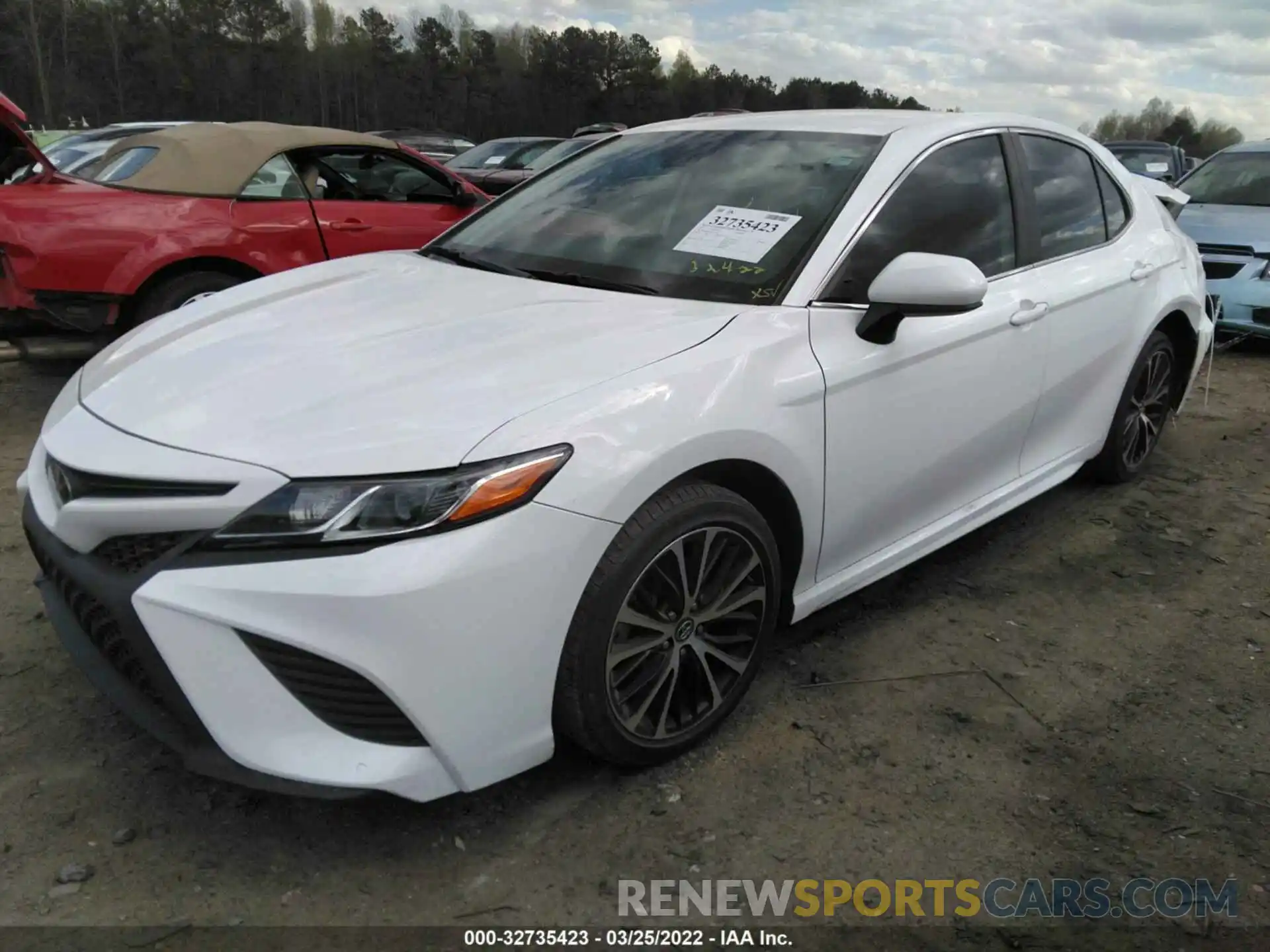 2 Photograph of a damaged car 4T1B11HKXKU191967 TOYOTA CAMRY 2019