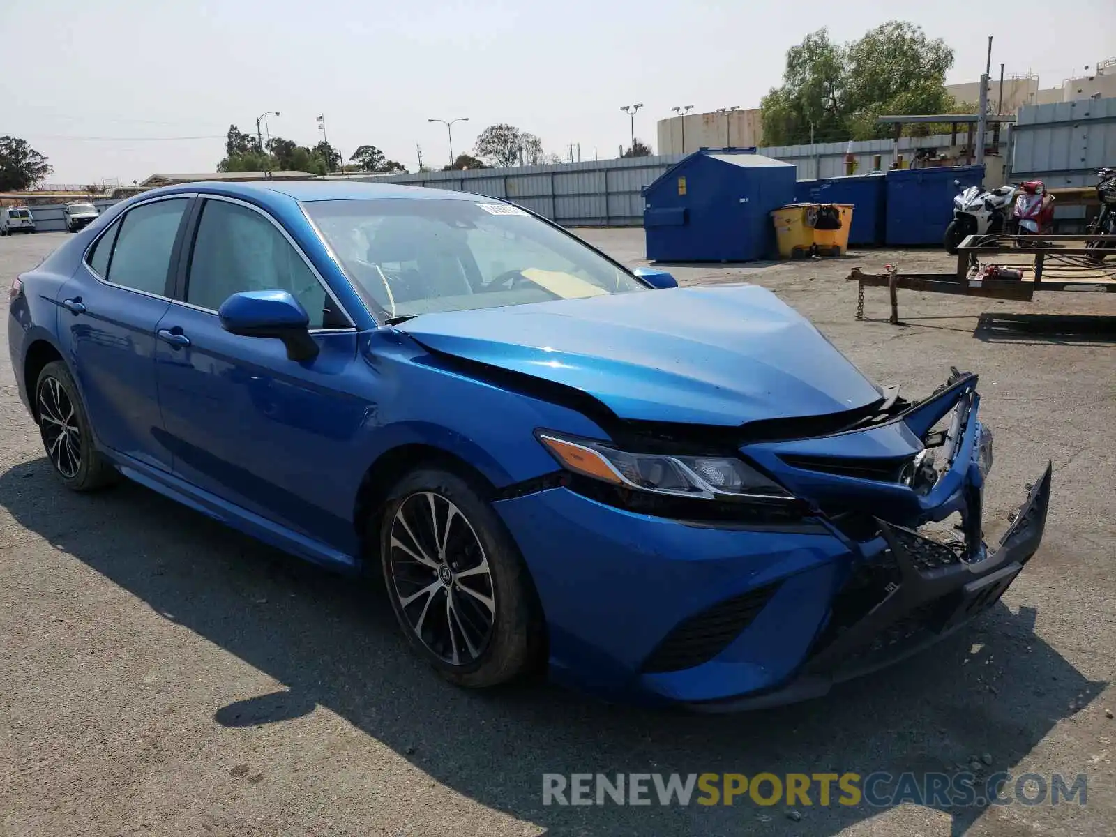 1 Photograph of a damaged car 4T1B11HKXKU192892 TOYOTA CAMRY 2019