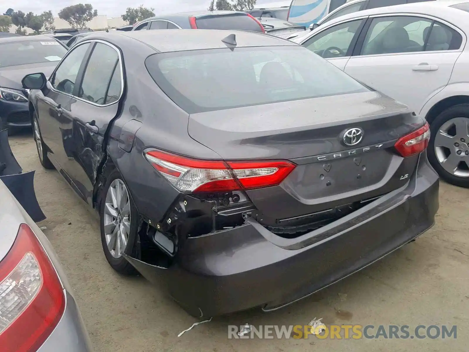 3 Photograph of a damaged car 4T1B11HKXKU193007 TOYOTA CAMRY 2019