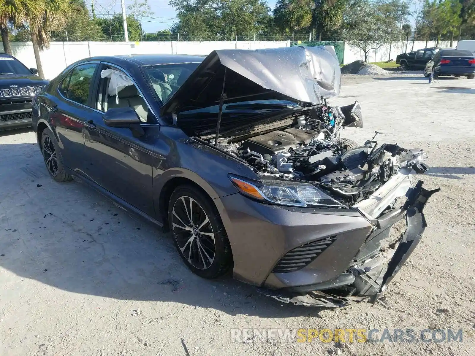 1 Photograph of a damaged car 4T1B11HKXKU193721 TOYOTA CAMRY 2019