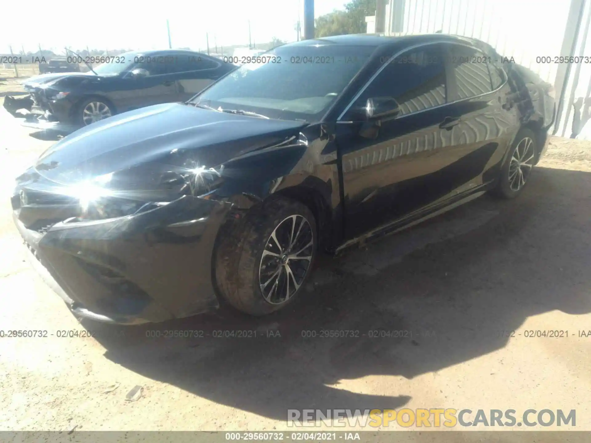 2 Photograph of a damaged car 4T1B11HKXKU195808 TOYOTA CAMRY 2019