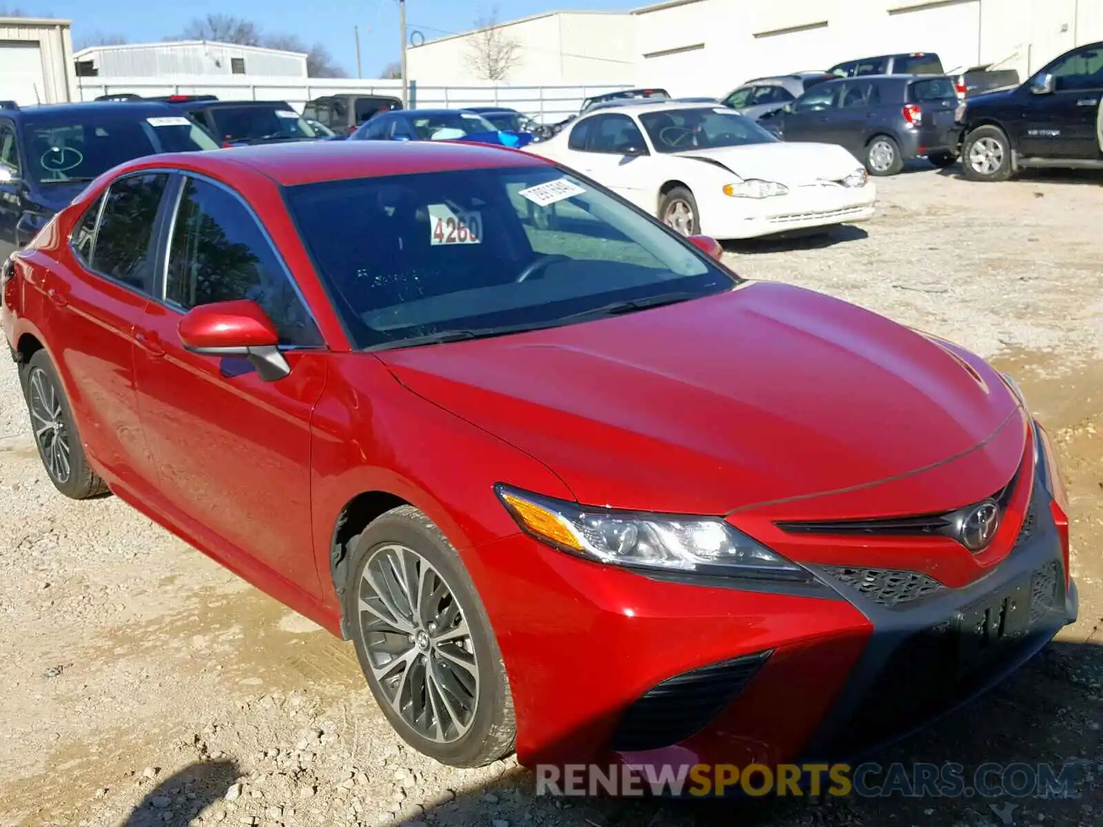 1 Photograph of a damaged car 4T1B11HKXKU195999 TOYOTA CAMRY 2019