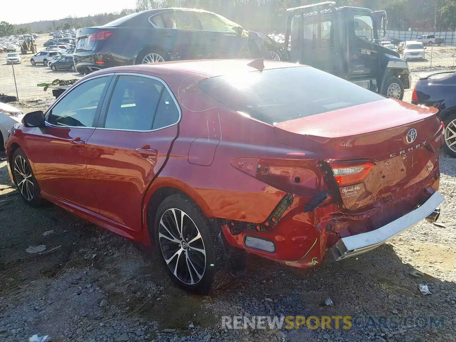 3 Photograph of a damaged car 4T1B11HKXKU195999 TOYOTA CAMRY 2019