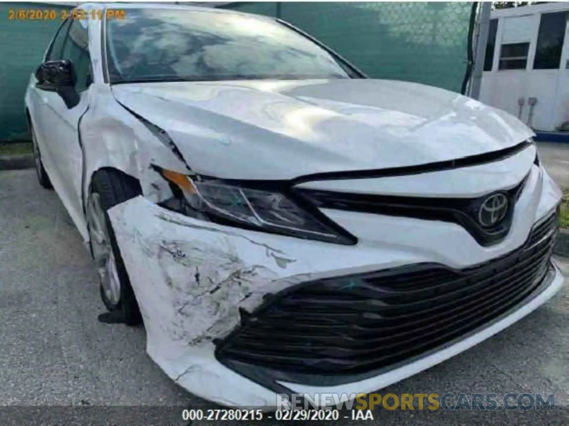 8 Photograph of a damaged car 4T1B11HKXKU196540 TOYOTA CAMRY 2019