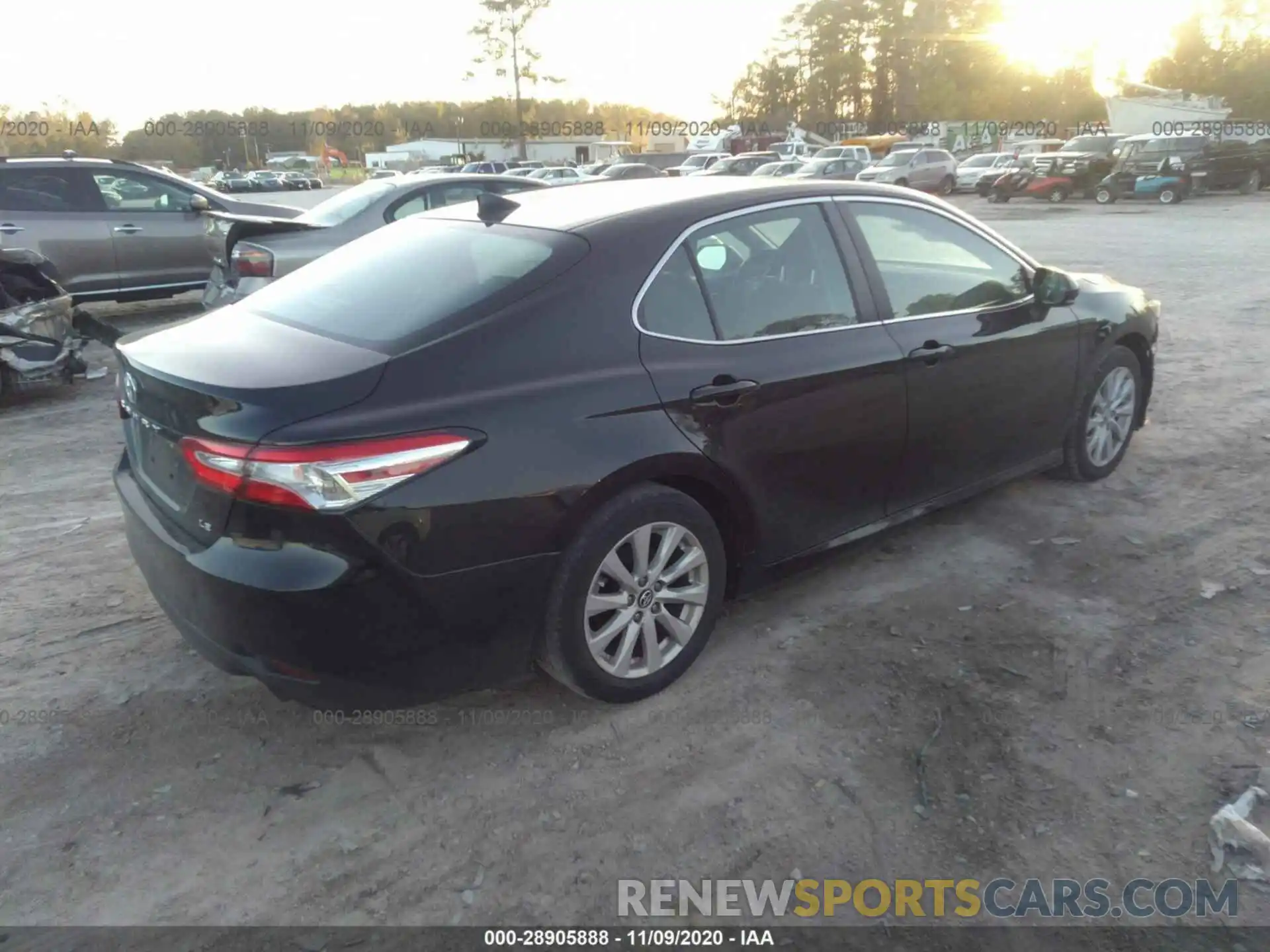 4 Photograph of a damaged car 4T1B11HKXKU196702 TOYOTA CAMRY 2019