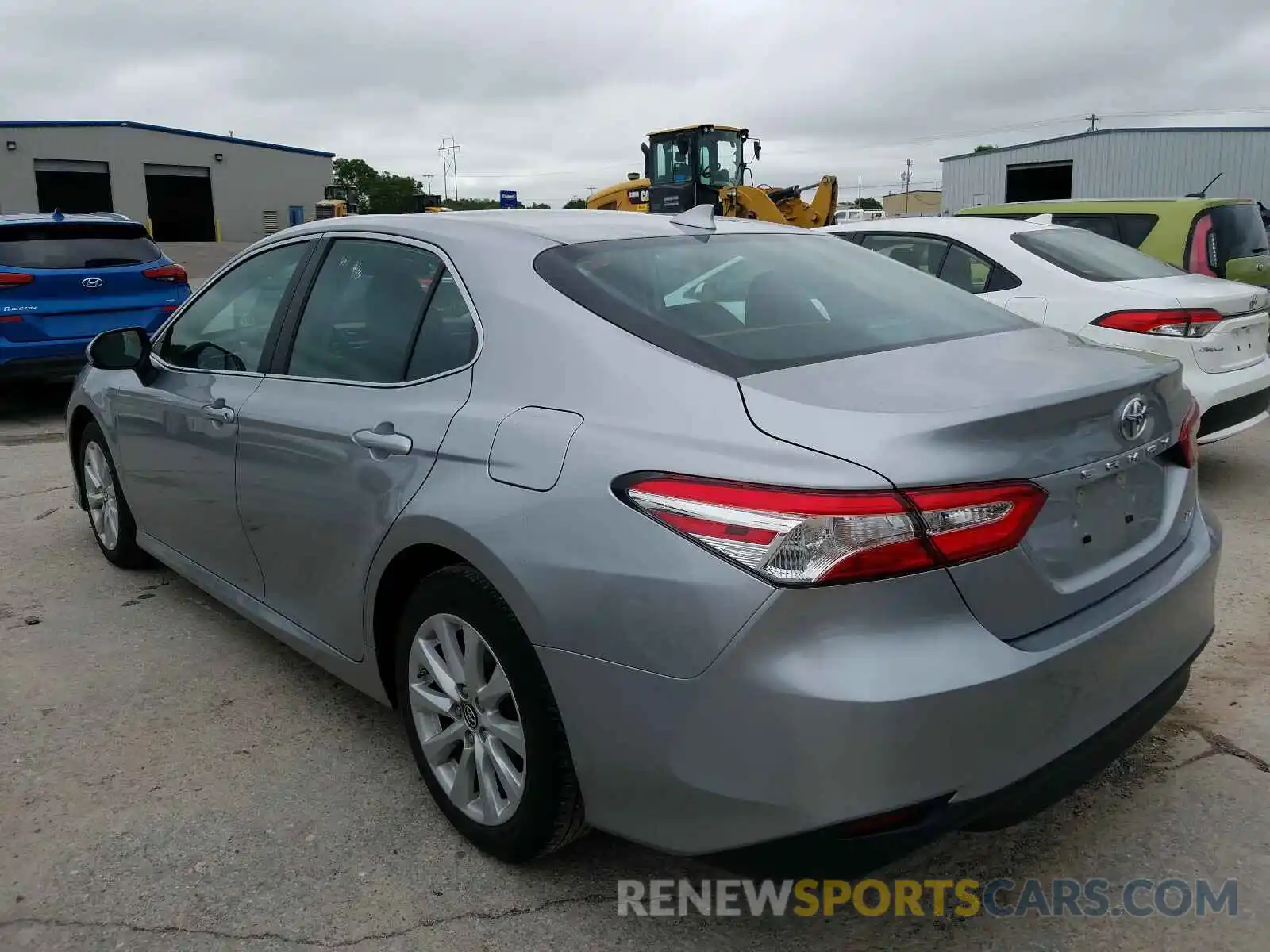 3 Photograph of a damaged car 4T1B11HKXKU196960 TOYOTA CAMRY 2019