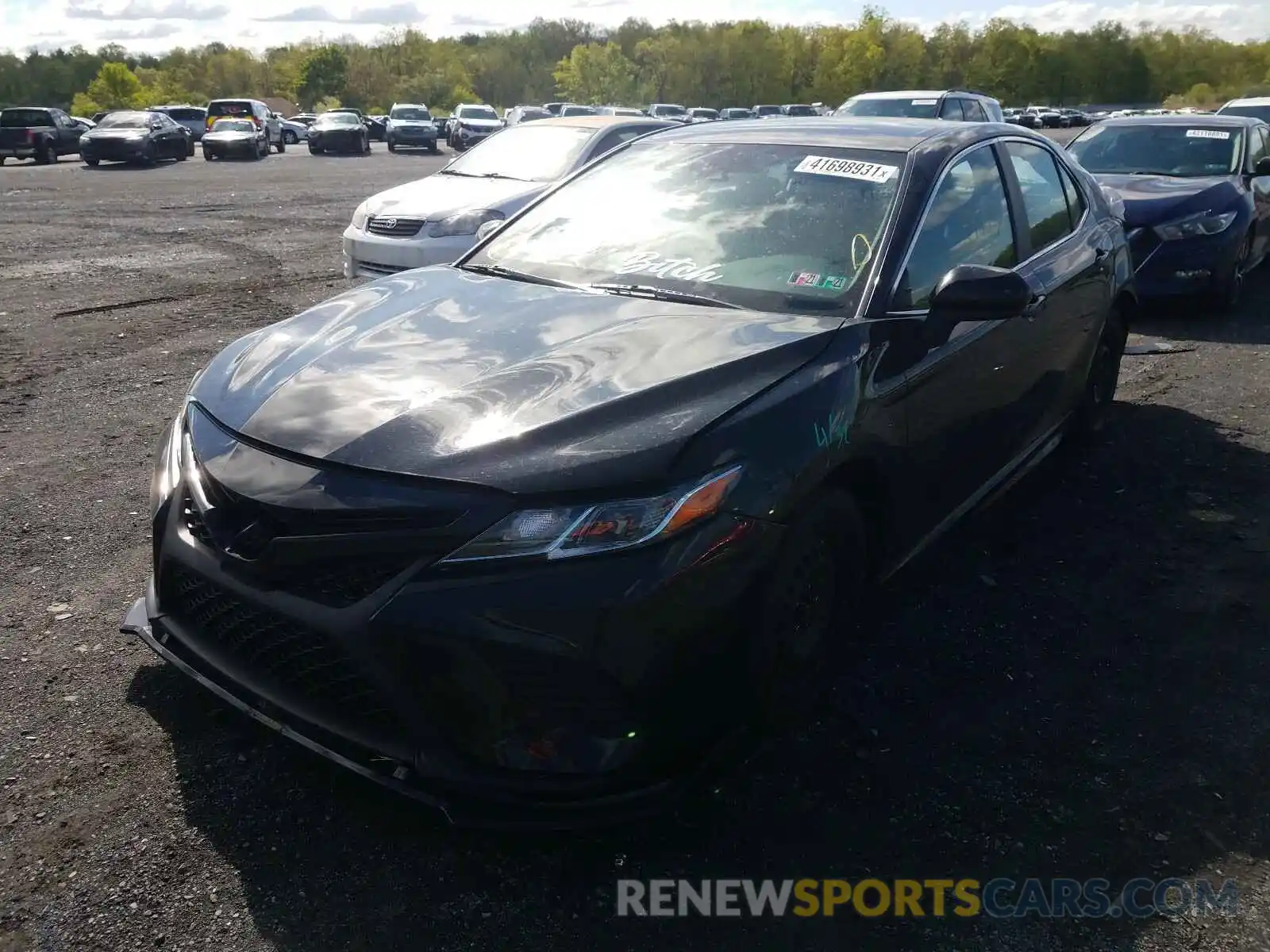 2 Photograph of a damaged car 4T1B11HKXKU198255 TOYOTA CAMRY 2019