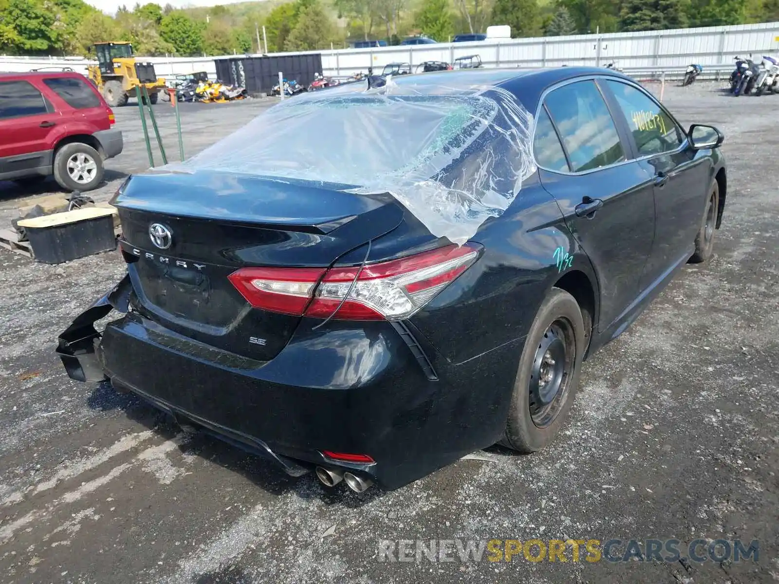 4 Photograph of a damaged car 4T1B11HKXKU198255 TOYOTA CAMRY 2019