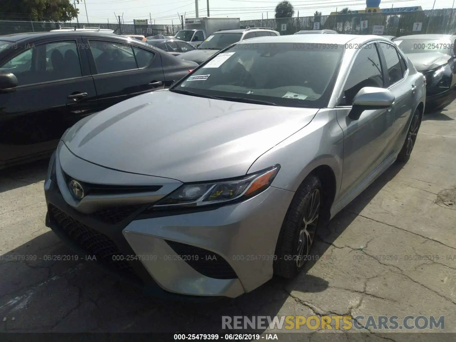 2 Photograph of a damaged car 4T1B11HKXKU198286 TOYOTA CAMRY 2019