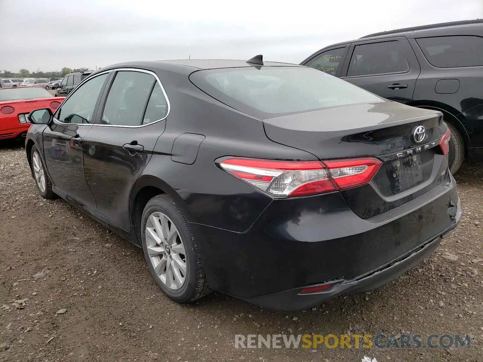 3 Photograph of a damaged car 4T1B11HKXKU198451 TOYOTA CAMRY 2019