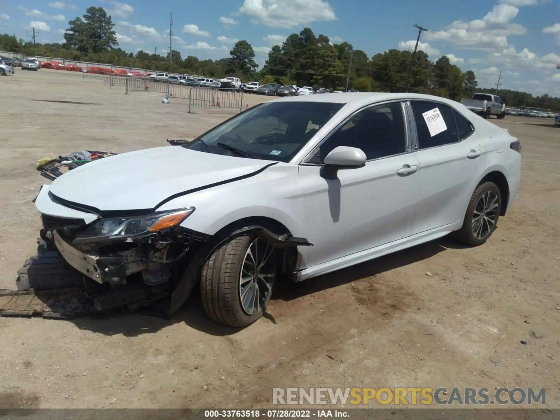 2 Photograph of a damaged car 4T1B11HKXKU198501 TOYOTA CAMRY 2019