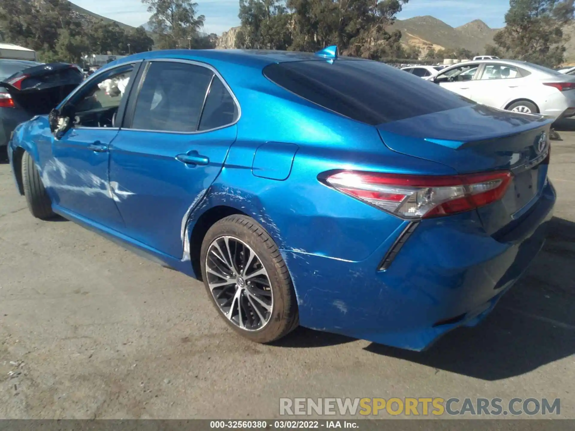 3 Photograph of a damaged car 4T1B11HKXKU199874 TOYOTA CAMRY 2019