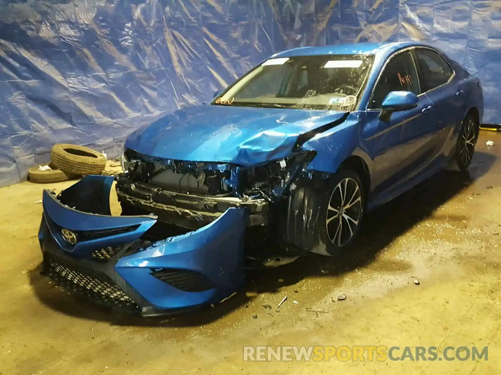 2 Photograph of a damaged car 4T1B11HKXKU200618 TOYOTA CAMRY 2019