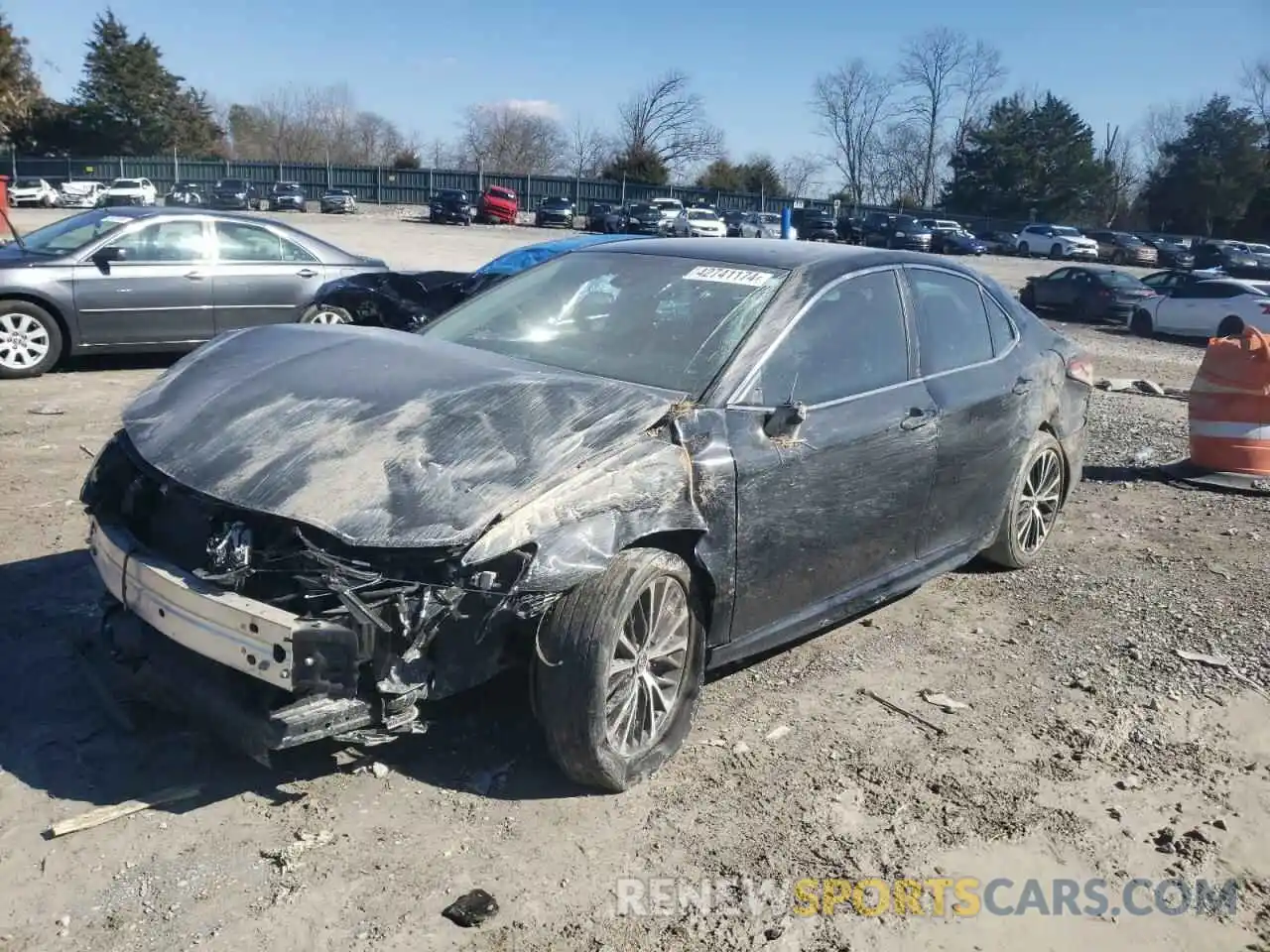 1 Photograph of a damaged car 4T1B11HKXKU201476 TOYOTA CAMRY 2019