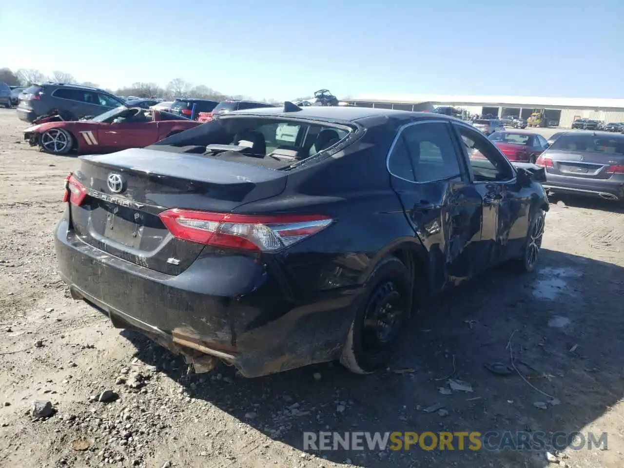 3 Photograph of a damaged car 4T1B11HKXKU201476 TOYOTA CAMRY 2019