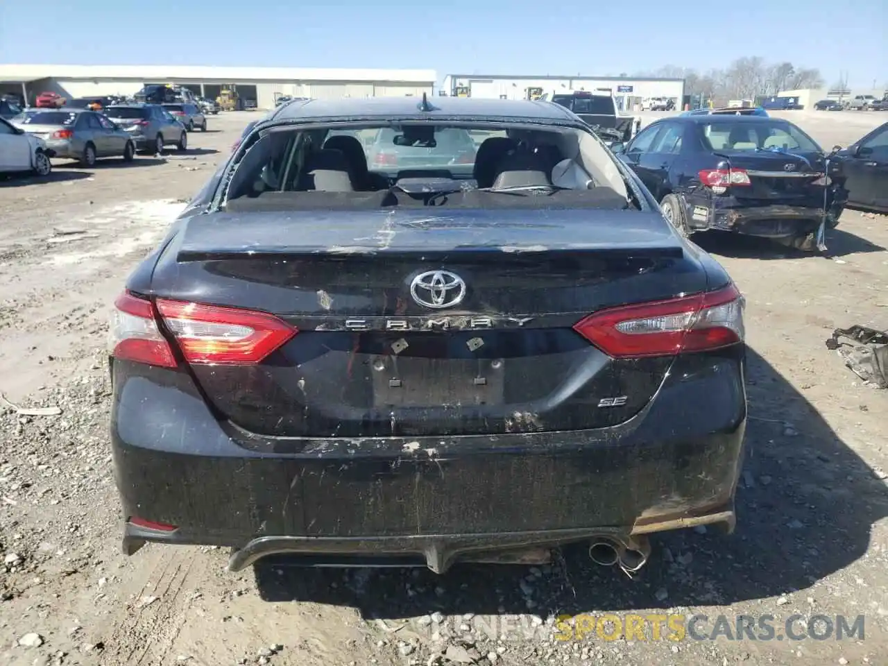 6 Photograph of a damaged car 4T1B11HKXKU201476 TOYOTA CAMRY 2019