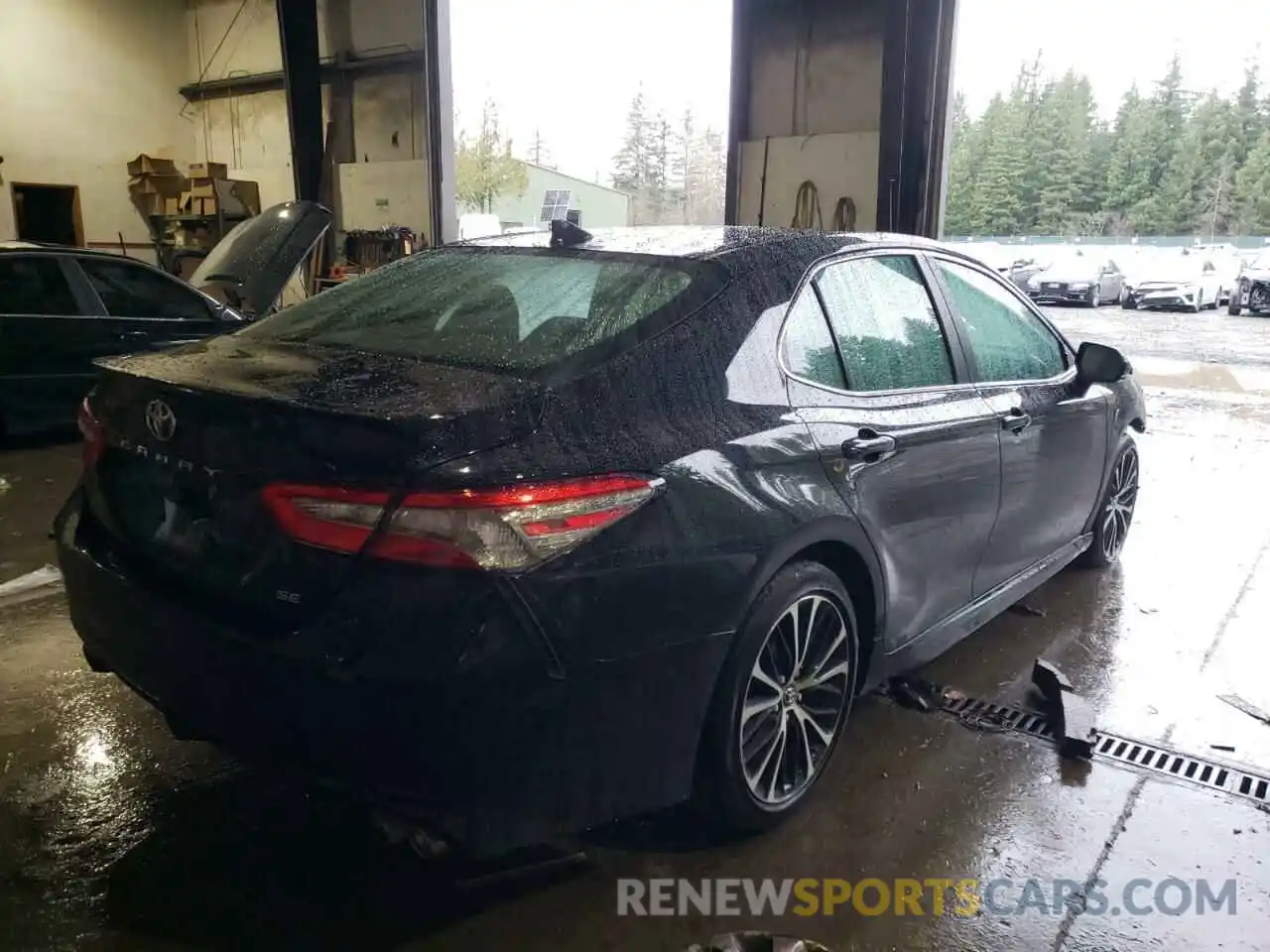 4 Photograph of a damaged car 4T1B11HKXKU202353 TOYOTA CAMRY 2019