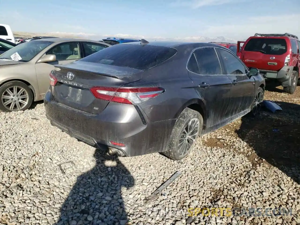 4 Photograph of a damaged car 4T1B11HKXKU202868 TOYOTA CAMRY 2019