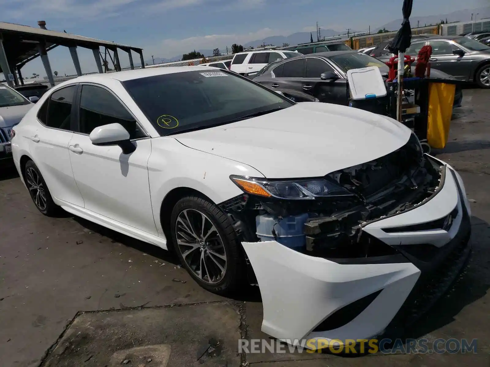 1 Photograph of a damaged car 4T1B11HKXKU204376 TOYOTA CAMRY 2019