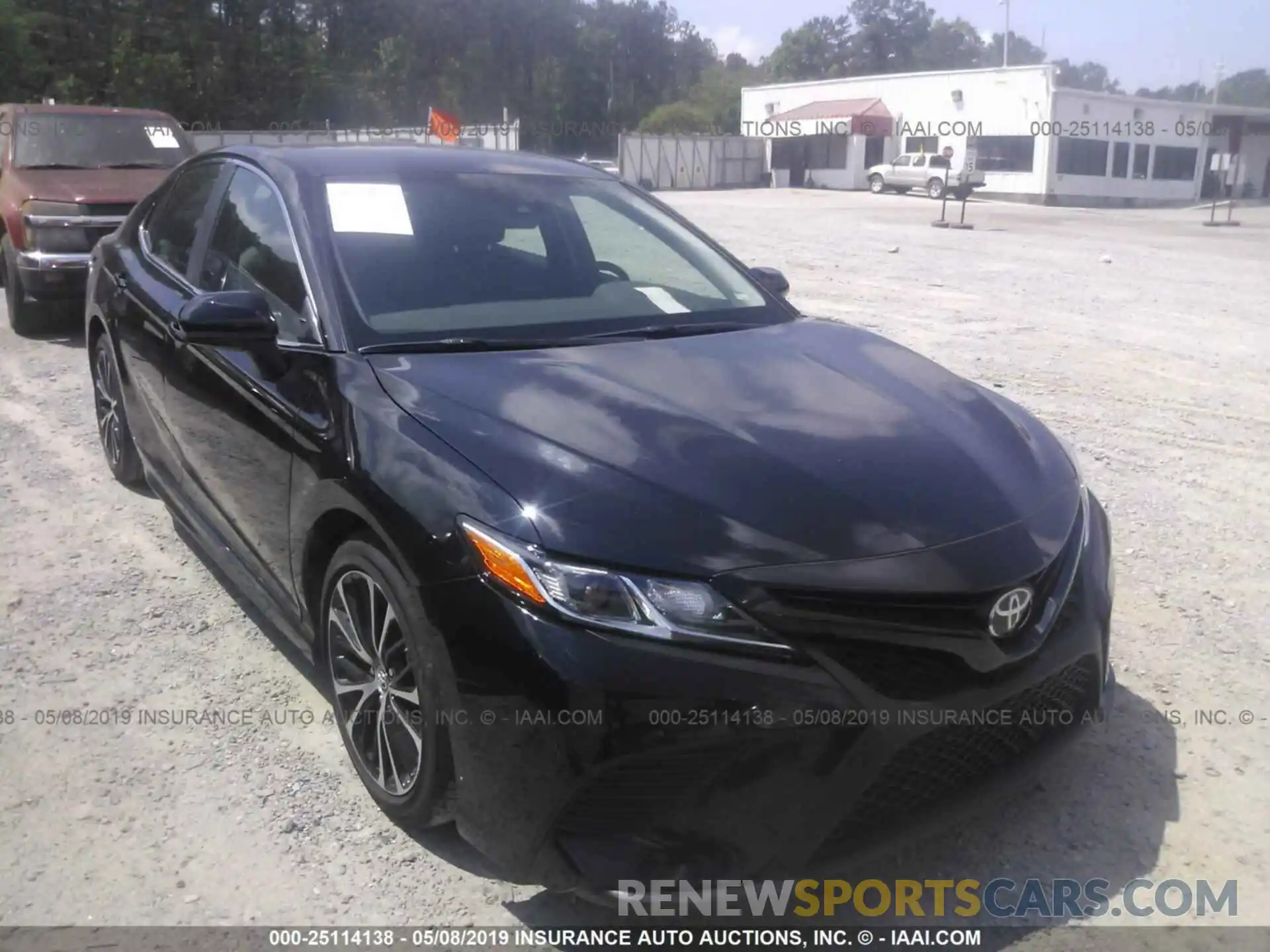 1 Photograph of a damaged car 4T1B11HKXKU204541 TOYOTA CAMRY 2019